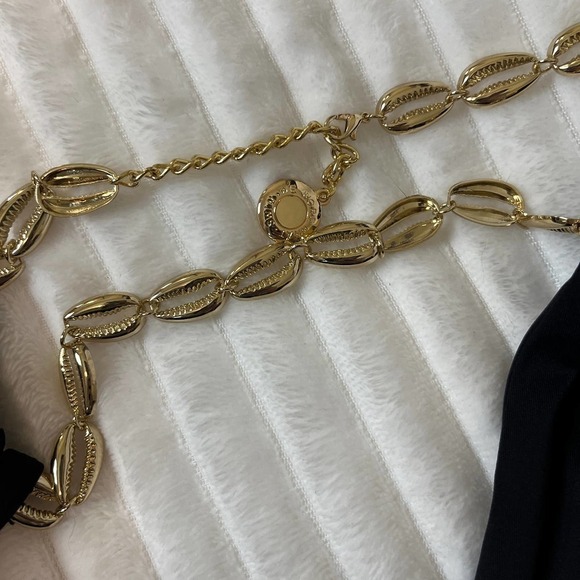 WeWoreWhat Revolve Black & Gold Necklace One Piece - Picture 5 of 7